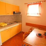 Apartments By The Sea Mastrinka, Ciovo - 11711 Apartman Trogir